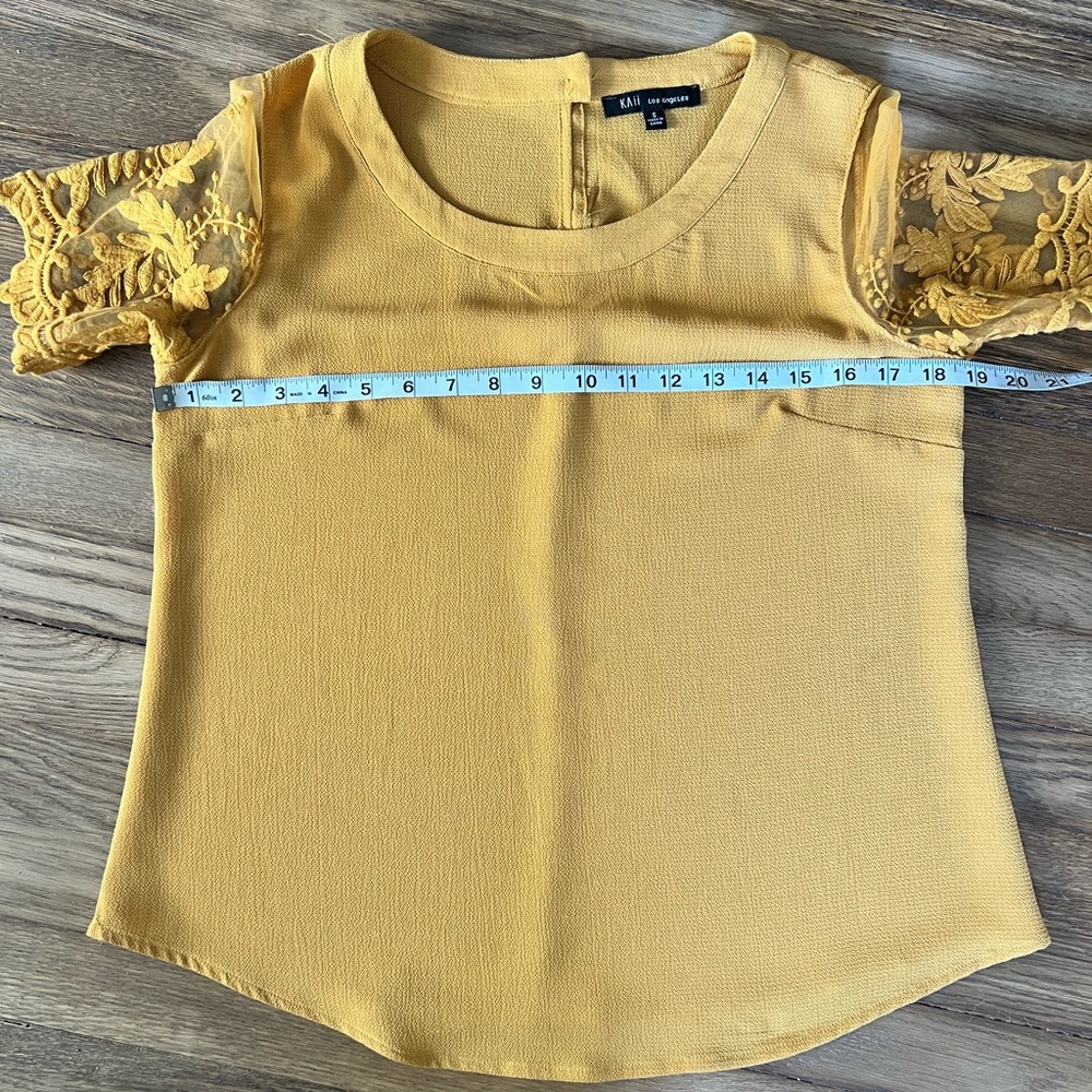 Elegant Mustard Lace Sleeve Top - Picture 4 of 7